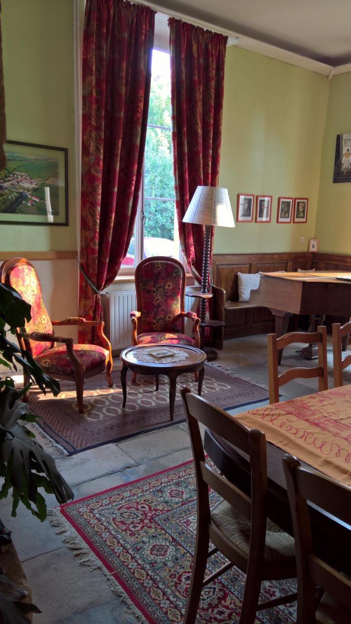 Le Chateau De Guest house